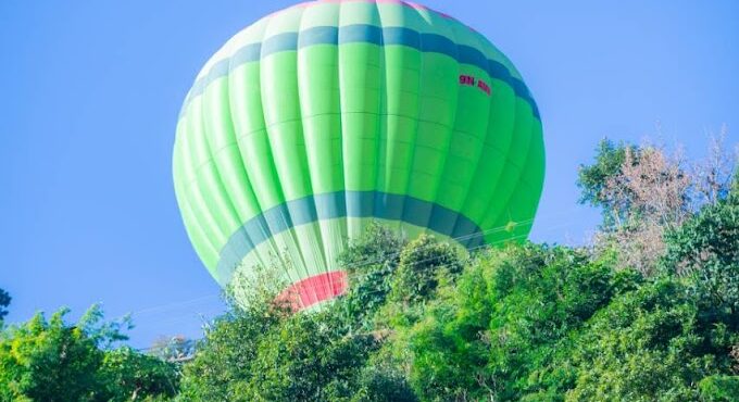 Hot air ballon Nepal